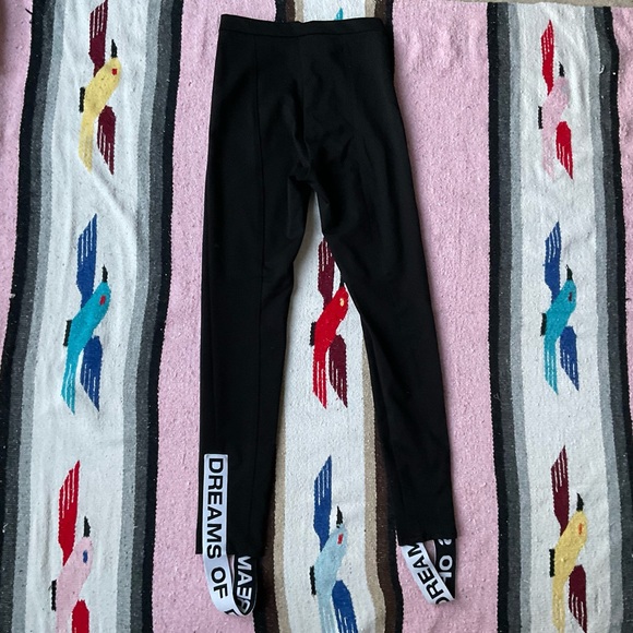 H&M stretch stirrup pants with words - Picture 11 of 13